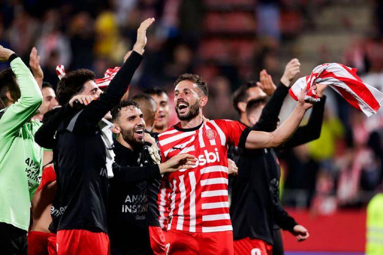 西甲前瞻：赫塔费 VS 赫罗纳，阿方索・佩雷斯球场的保级坚守与橙白军团的欧战冲刺